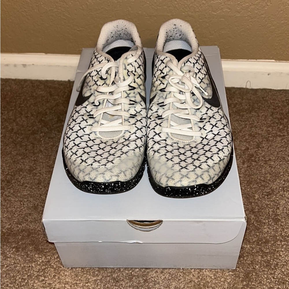 Men’s Nike Metcons, great condition